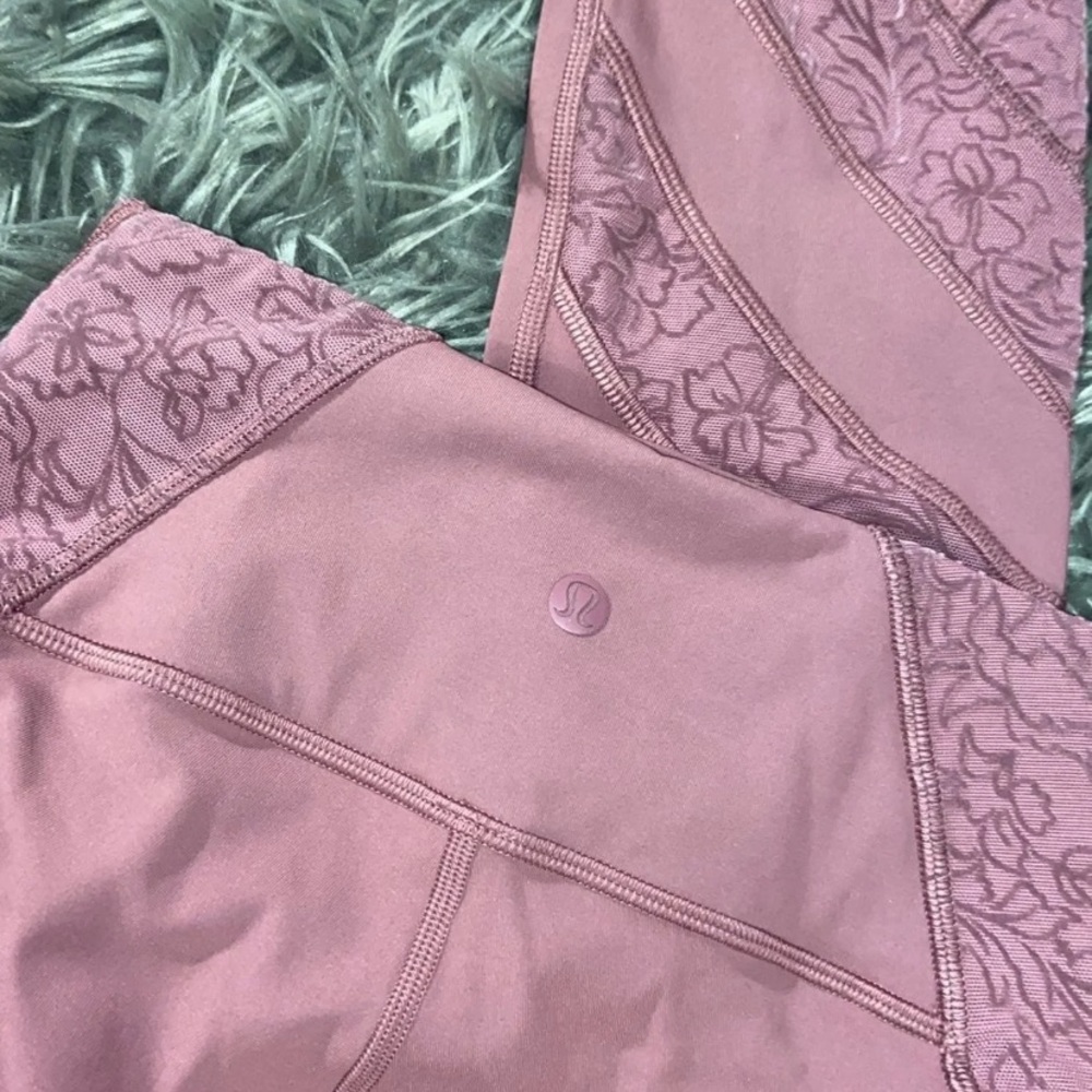 NEW - Lululemon (discontinued) leggings - Picture 8 of 12